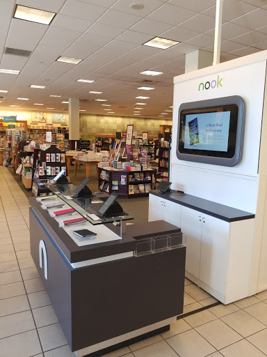 Book Store «Barnes & Noble», reviews and photos, 1819 Reisterstown Rd, Pikesville, MD 21208, USA