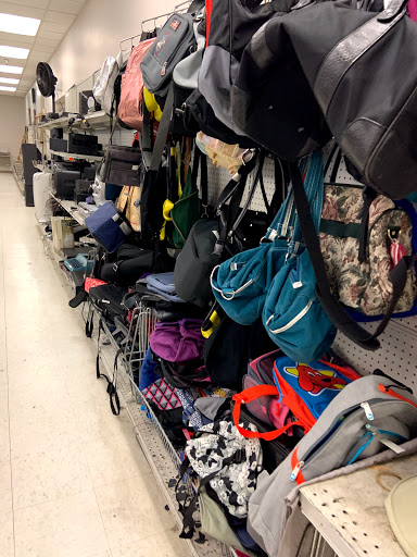 Thrift Store «72nd Street Goodwill», reviews and photos, 1415 E 72nd St, Tacoma, WA 98404, USA