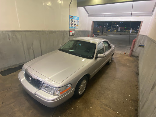 Tire Shop «Discount Tire Store - Indianapolis, IN», reviews and photos, 8302 N Michigan Rd, Indianapolis, IN 46268, USA