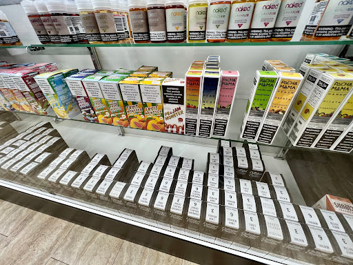 Tobacco Shop «Smoke Hut Smoke Shop», reviews and photos, 11902 Blue Ridge Boulevard g, Grandview, MO 64030, USA