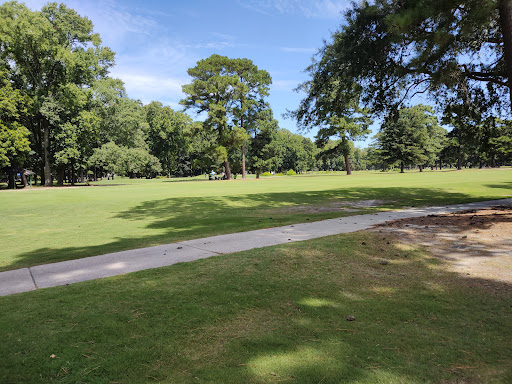 Golf Course «Sewells Point Golf Course», reviews and photos, 660 Ruthven Rd, Norfolk, VA 23505, USA