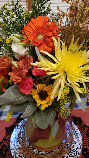 Florist «Barlett Cook Florist», reviews and photos, 125 Main St, Wadsworth, OH 44281, USA