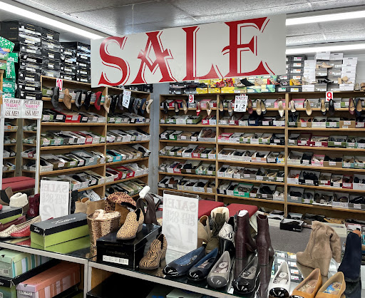 Shoe Store «Pix Shoes of Louisville», reviews and photos, 201 S Preston St, Louisville, KY 40202, USA