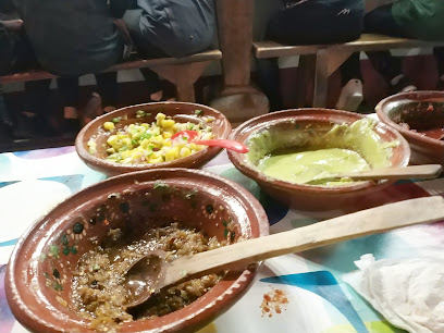 Tacos el amigo - Matamoros 120, Centro, 49340 Tapalpa, Jal., Mexico