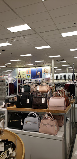 Department Store «Target», reviews and photos, 2000 W Waters Rd, Ann Arbor, MI 48103, USA