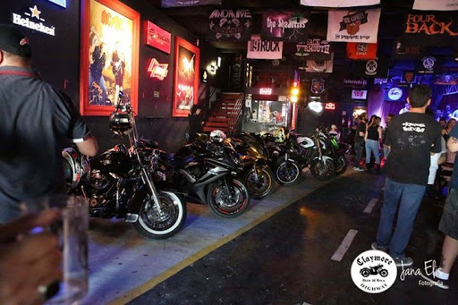 Logo da empresa - Clay Highway Bar