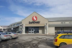 Safeway Glenmore Landing image