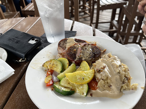 Gastropub «Grind Gastropub & Kona Tiki Bar», reviews and photos, 49 W Granada Blvd, Ormond Beach, FL 32174, USA