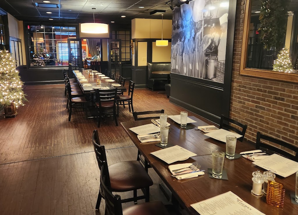 Carbone's Kitchen 06002