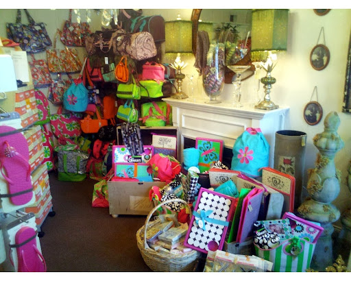 Florist «White House Florist LLC. / Level 3 Apparel», reviews and photos, 3313 Hwy 31 W, White House, TN 37188, USA