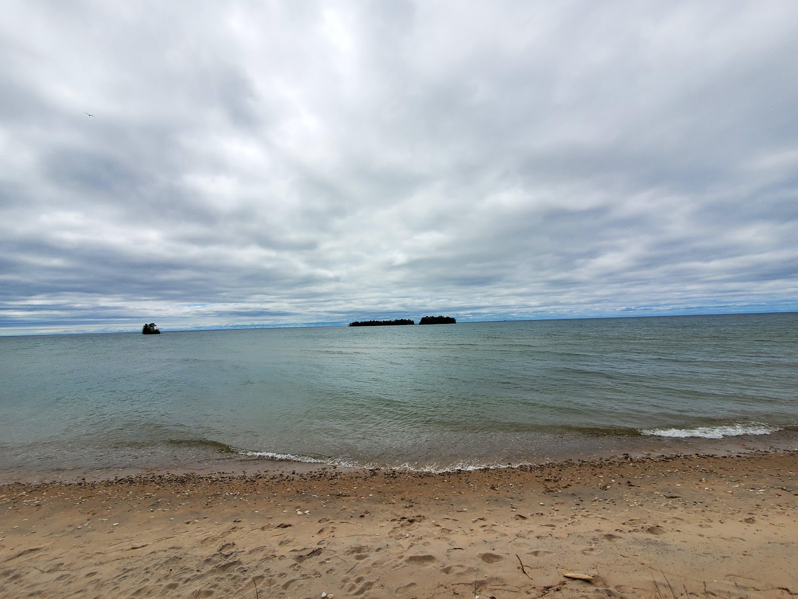 Photo de Roadside Park Beach situé dans une zone naturelle