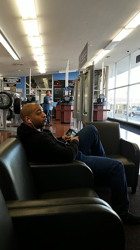 Tire Shop «Firestone Complete Auto Care», reviews and photos, 24019 Mission Blvd, Hayward, CA 94544, USA