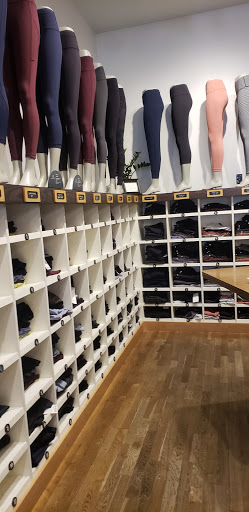 Sportswear Store «lululemon», reviews and photos, 2905 E Skyline Dr #255, Tucson, AZ 85718, USA