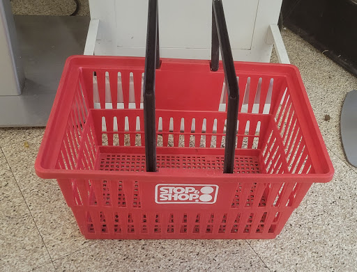 Grocery Store «Super Stop & Shop», reviews and photos, 15 Franklin St, Seymour, CT 06483, USA