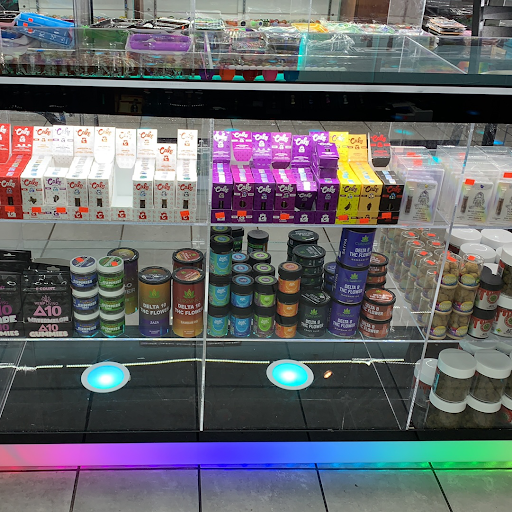 Vaporizer Store «27 Vape & Smoke», reviews and photos, 5268 S 27th St, Milwaukee, WI 53221, USA