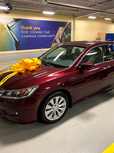 Used Car Dealer «CarMax», reviews and photos, 250 E Golf Rd, Schaumburg, IL 60173, USA