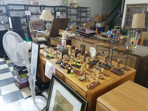 Thrift Store «Sun Rise Thrift Store», reviews and photos, 1880 S Havana St, Aurora, CO 80012, USA