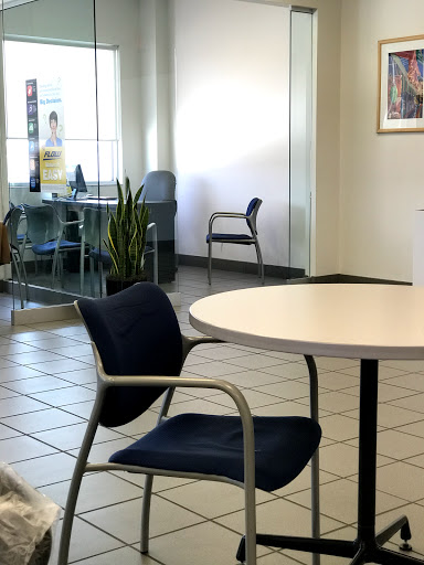 Honda Dealer «Flow Honda in Winston Salem», reviews and photos, 2600 Peters Creek Pkwy, Winston-Salem, NC 27127, USA