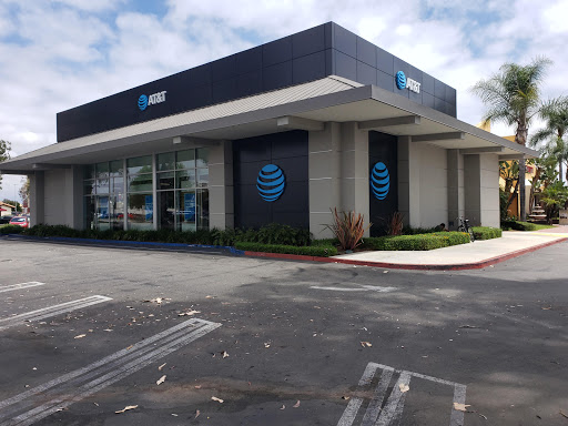 Cell Phone Store «AT&T», reviews and photos, 5252 Lakewood Blvd, Lakewood, CA 90712, USA