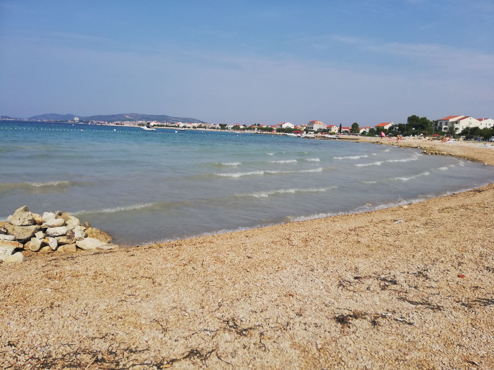Foto di Maras beach e l'insediamento