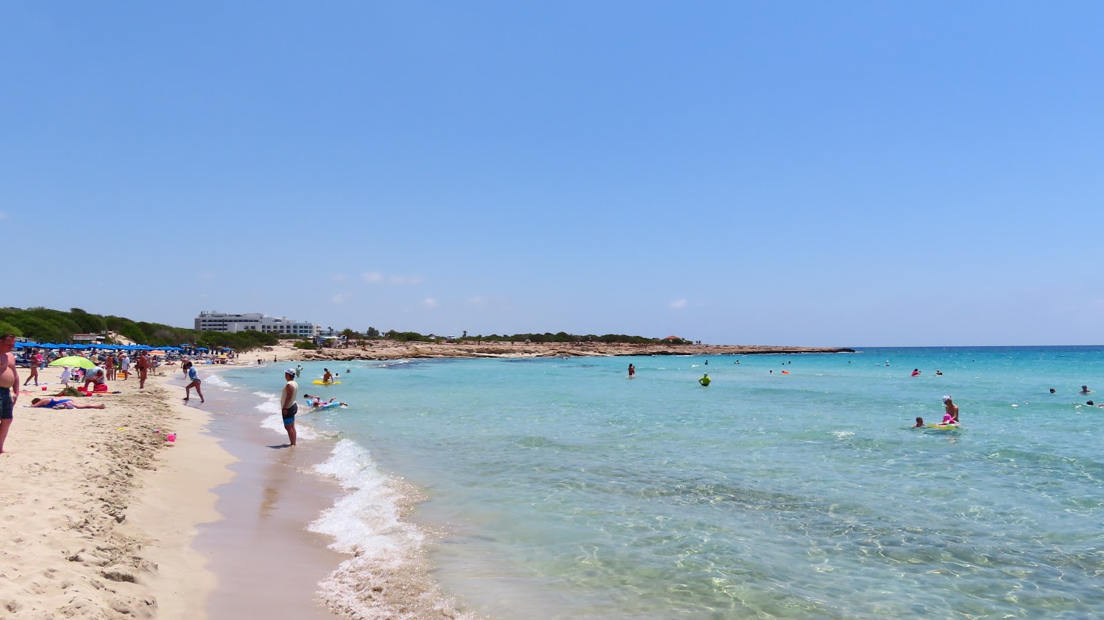 Landa beach photo #3