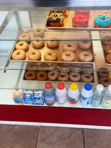 Donut Shop «Shipley Do-Nuts», reviews and photos, 3707 College Park Dr, Conroe, TX 77384, USA
