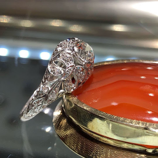 Jewelry Store «Gesner Estate Jewelry», reviews and photos, 1600 W Bay Dr, Largo, FL 33770, USA