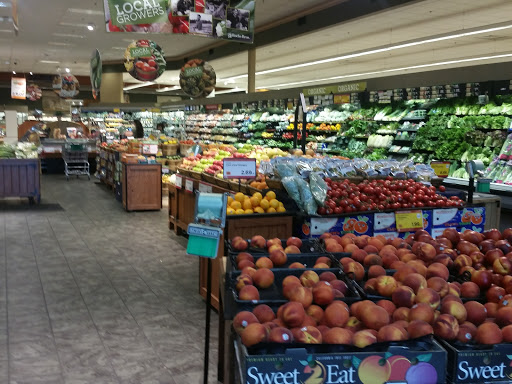 Supermarket «Roche Bros. Easton», reviews and photos, 25 Washington St, North Easton, MA 02356, USA