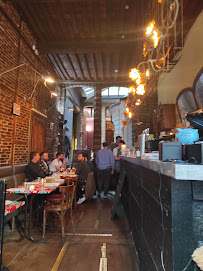 Atmosphère du Restaurant La Petite Cour à Lille - n°2