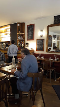 Atmosphère du Restaurant français Le Petit Pontoise à Paris - n°17