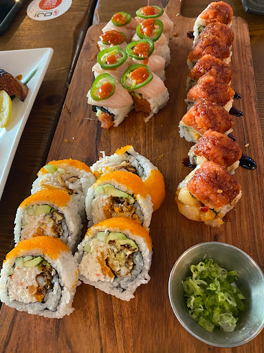 Oji Sushi & Sake Bar