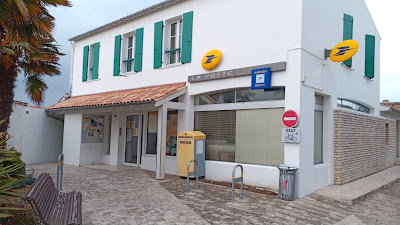 La Banque Postale à La Couarde-sur-Mer