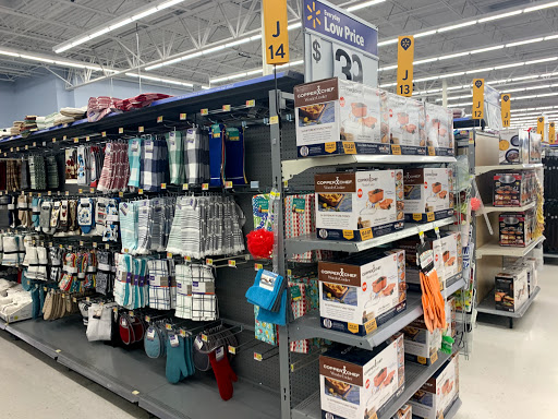 Department Store «Walmart Supercenter», reviews and photos, 2200 Brookmeade Dr, Columbia, TN 38401, USA