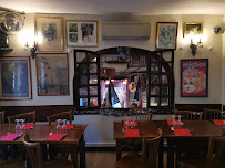Atmosphère du Restaurant français Le Poulbot à Paris - n°15
