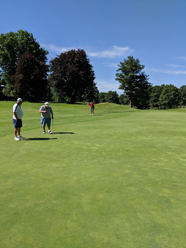 Golf Course «Wilkshire Golf Course», reviews and photos, 10566 Wilkshire Blvd NE, Bolivar, OH 44612, USA