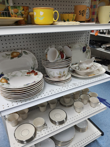 Thrift Store «Goodwill of Silicon Valley», reviews and photos, 2800 El Camino Real, Santa Clara, CA 95051, USA