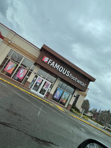 Famous Footwear, 711 Sleater Kinney Rd SE, Lacey, WA 98503, USA, 