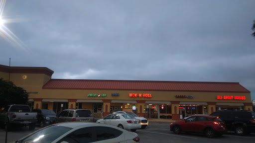 Shopping Mall «Pinellas Shopping Center», reviews and photos, 863 W Bay Dr, Largo, FL 33770, USA