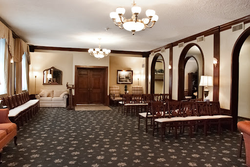 Funeral Home «Davenport Family Funeral Home», reviews and photos, 149 W Main St, Barrington, IL 60010, USA