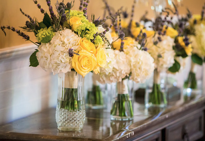 Flowers by Tupelo Grove Events