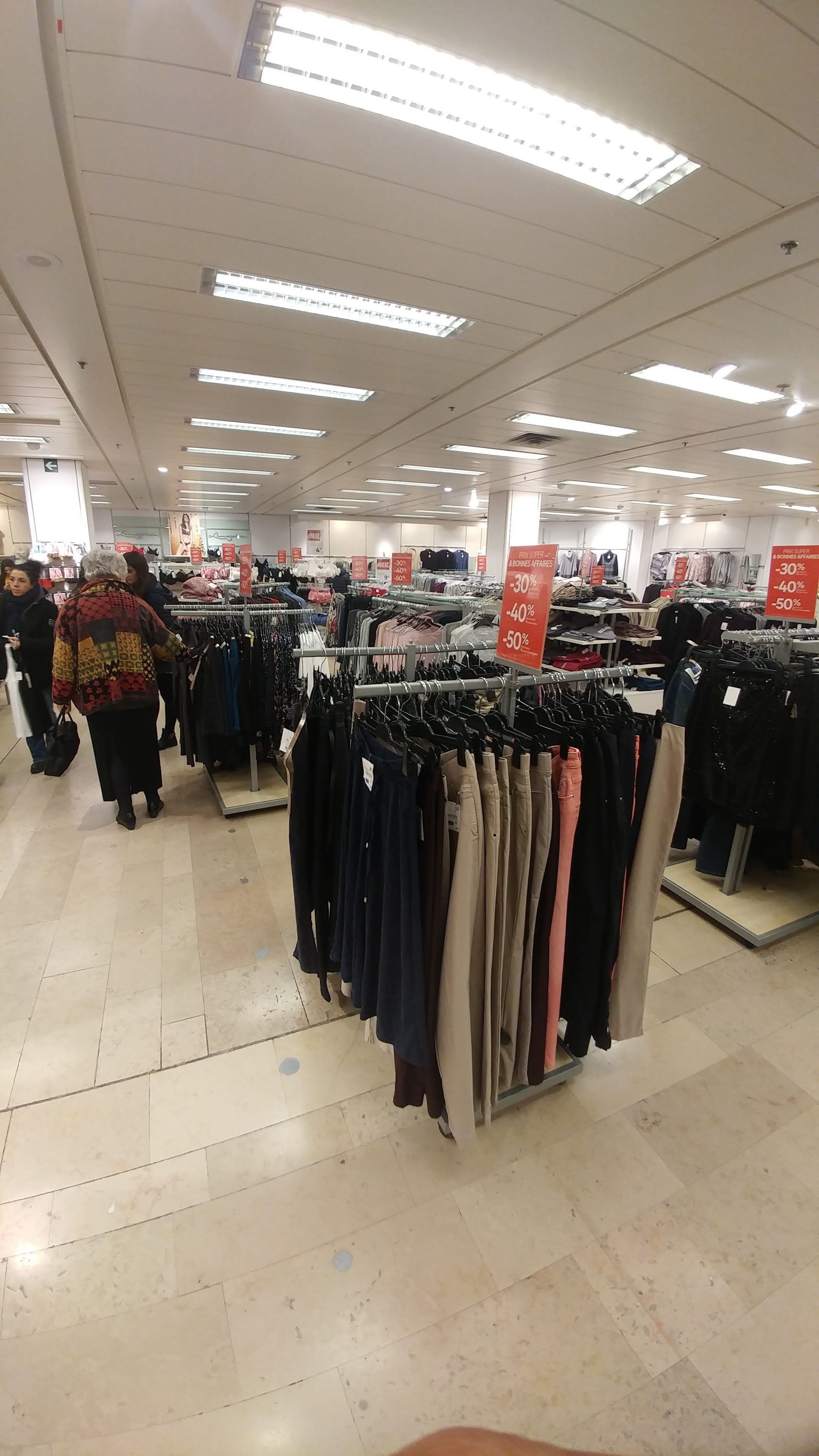 Photo n° 3 de l'avis de Alex. fait le 24/12/2018 à 01:55