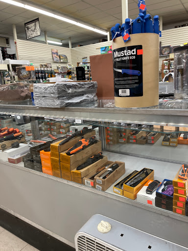 Sporting Goods Store «Hunters Gallery», reviews and photos, 237 Mt Cobb Hwy, Hamlin, PA 18427, USA