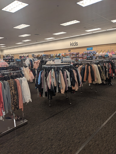Department Store «Nordstrom Rack Sunset Valley Shopping Center», reviews and photos, 5601 Brodie Ln, Sunset Valley, TX 78745, USA