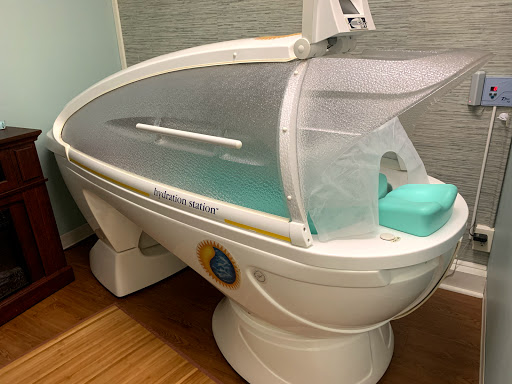 Tanning Salon «Chatham Beach Salon», reviews and photos, 12 Park St, Thomaston, CT 06787, USA