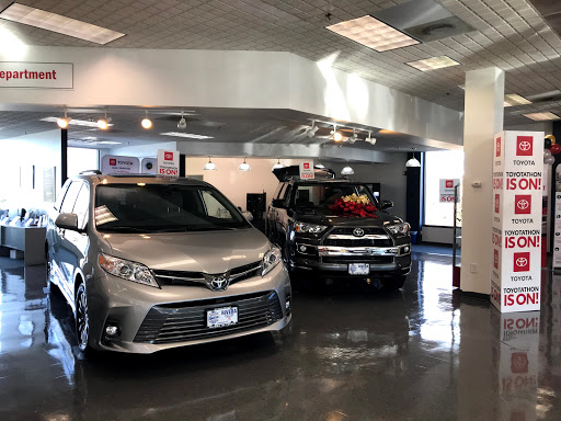 Toyota Dealer «Rivera Toyota of Mt. Kisco», reviews and photos, 325 N Bedford Rd, Mt Kisco, NY 10549, USA