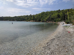 Foto von George Gialos beach befindet sich in natürlicher umgebung