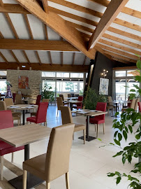 Atmosphère du Restaurant français MIRABELLE à La Gaude - n°12