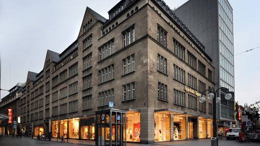 Läden, um Damenpullover zu kaufen Düsseldorf