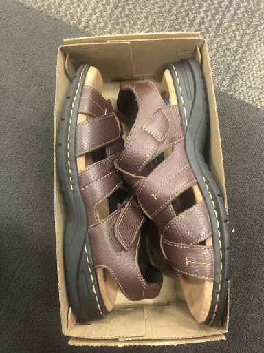 Shoe Store «DSW Designer Shoe Warehouse», reviews and photos, 136 Vintage Way, Novato, CA 94945, USA