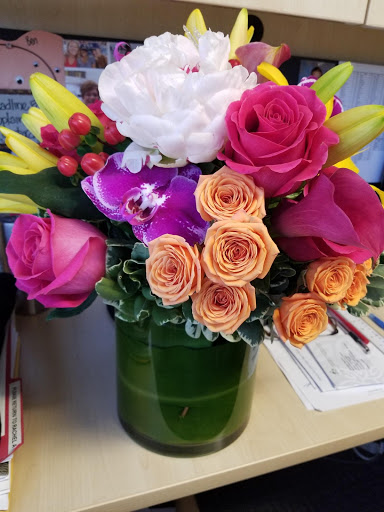Florist «Casa De Flores», reviews and photos, 15600 Ventura Blvd, Encino, CA 91436, USA